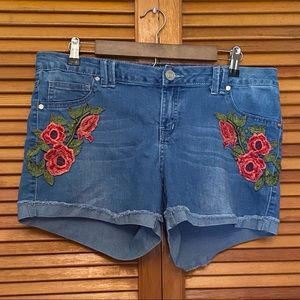 Boom Boom Jean Shorts Floral Embroidery Size 13